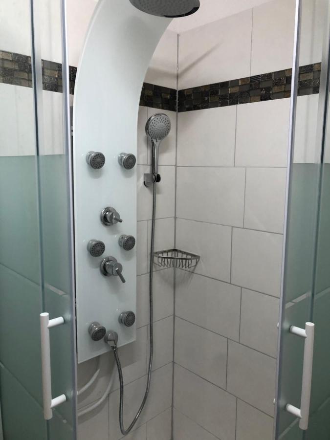 Fai'S Guesthouse 위드나 외부 사진